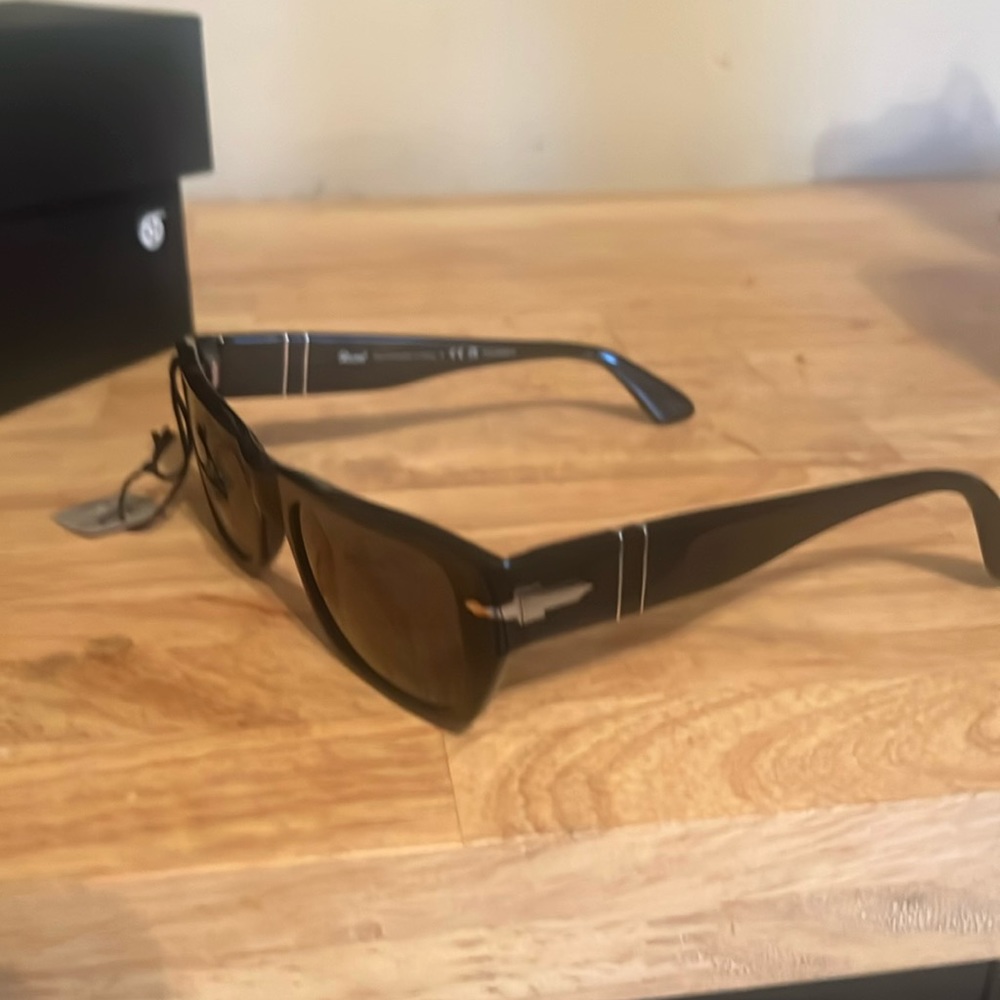 Persol sunglasses PO3268S Polarized rectangular Black 53mm